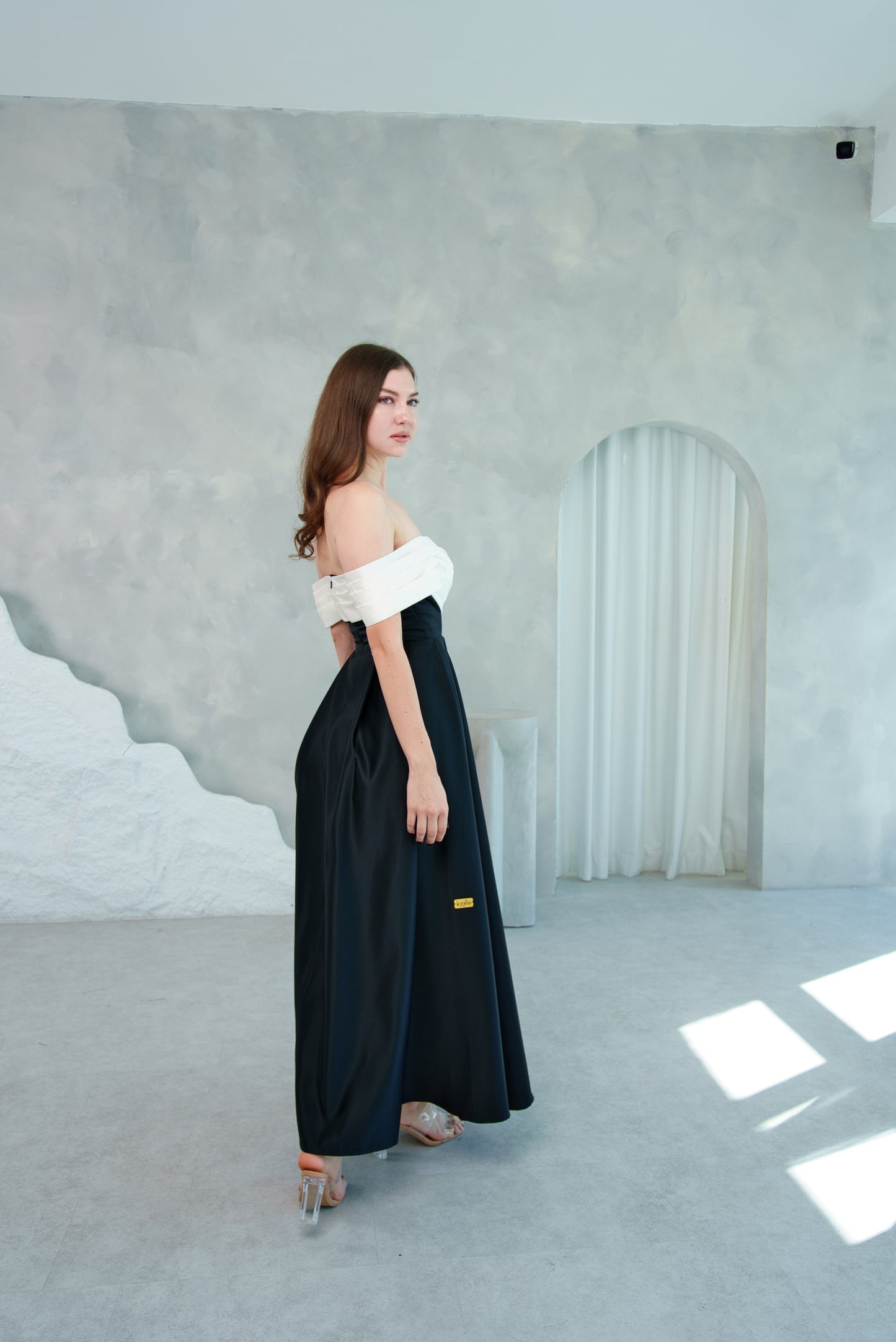 Dress 14 - Timeless Contrast
