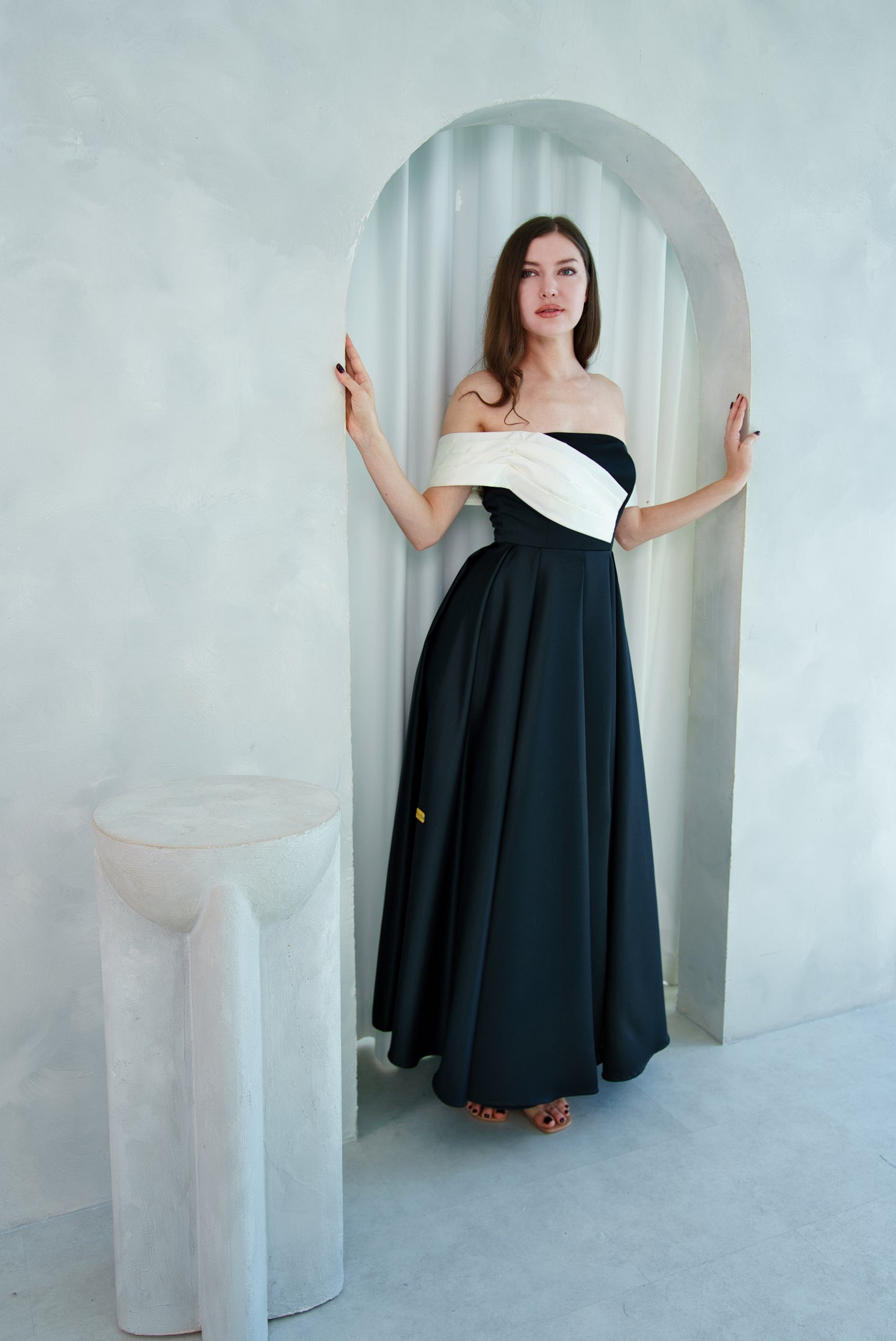 Dress 14 - Timeless Contrast