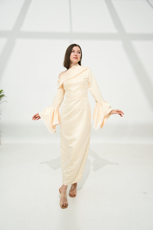 Dress 20 - Ivory Whispers